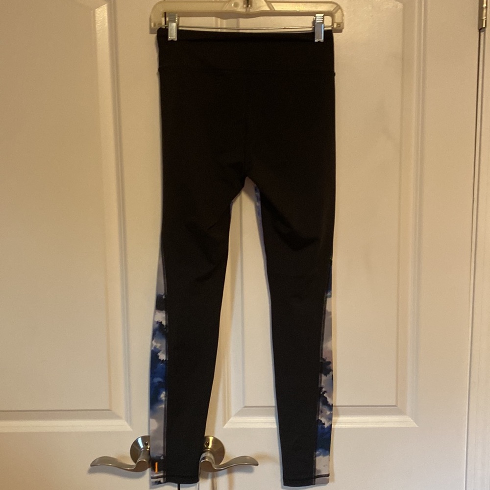 Lucy Colorful Splash Abstract Cloud Leggings Small - image 3